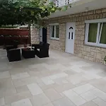 Nicole דירה