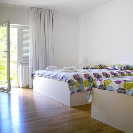 妮可公寓酒店 公寓 *